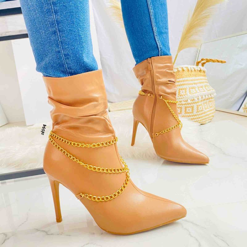 Botin Compra 66 KX-225 Beige cierre lateral tacon rectangular 9Cm