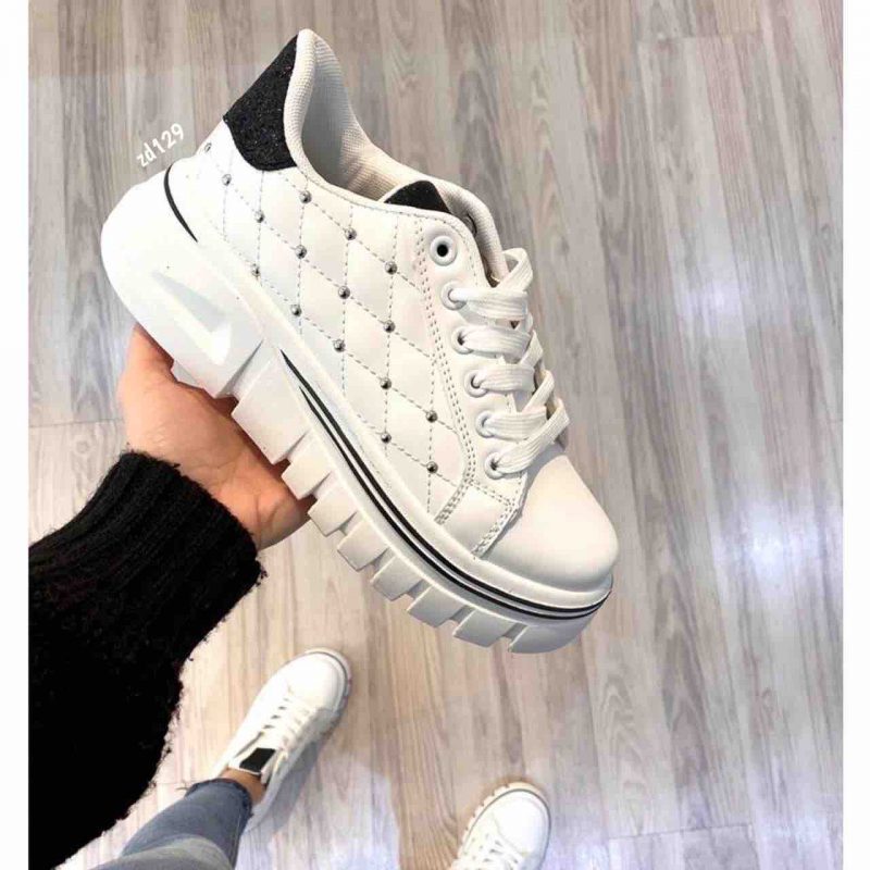 Tenis Compra 58 HF987 Blanco rombos apliques plateados cordon frontal parte negra atrás