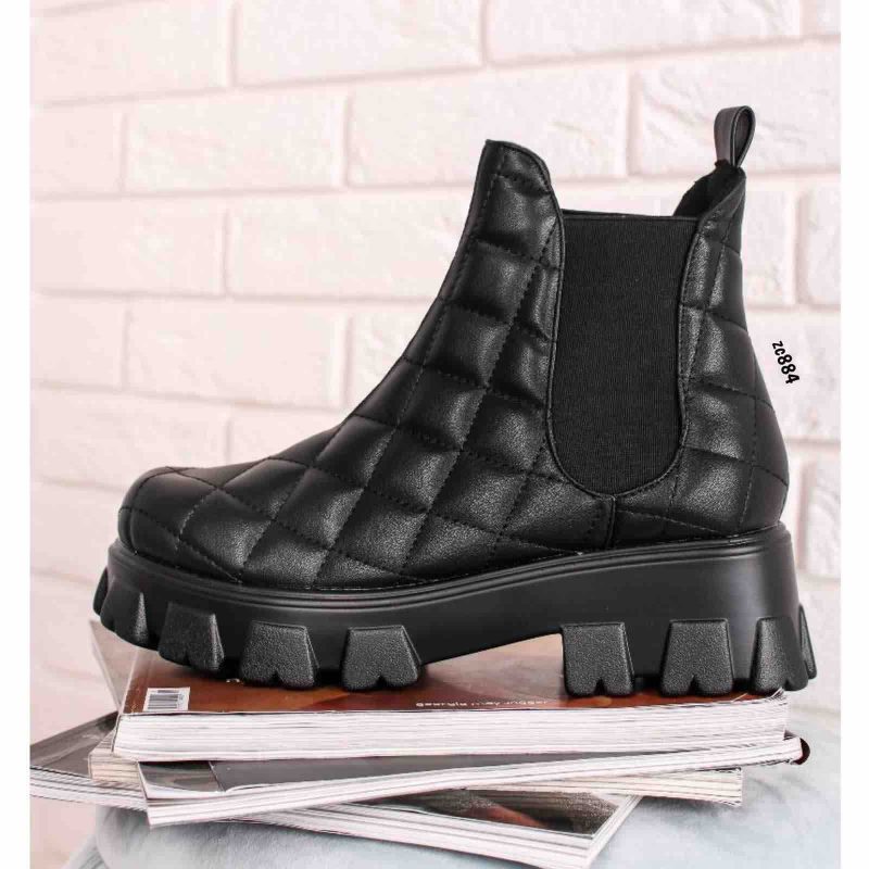 Botin Compra128 GF187 negro cosido en rombos resortes laterales tacon 5cm - Image 3