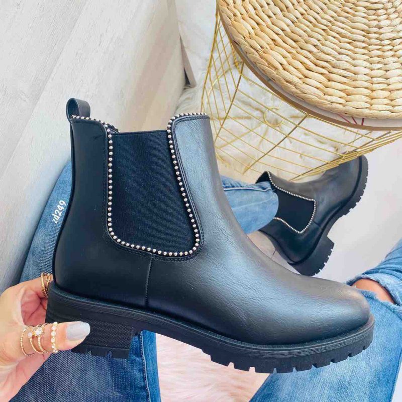 Botin Compra 73 888-1 Negro resorte lateral apliques plateados tacon de 5cm