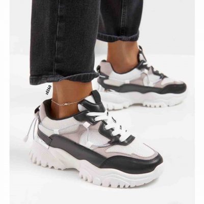 Tenis Compra 97 5312 Blanco partes negras dos cordones aplique plateado atrás