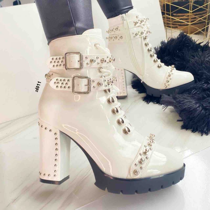 Botin R516 Compra 10 Blanco  charol tres correas apliques plateados cordones fronral tacon 10 - Image 3