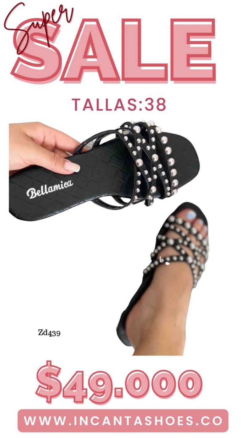 Sandalia Compra 16 H0027 Negra plana apliques plateados circulares tacon 1Cm