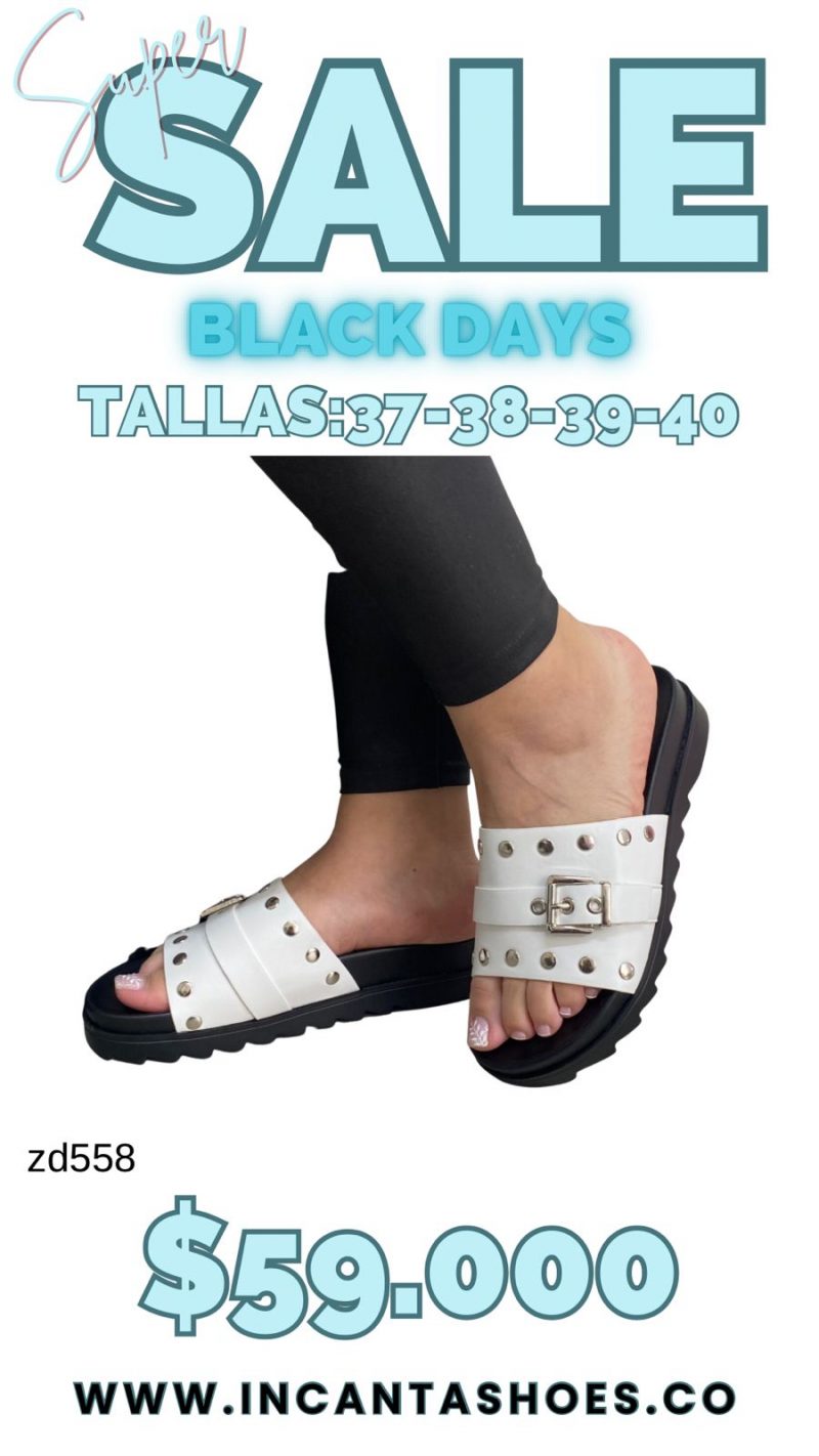 Sandalia Compra 36 RD8465-6 Blanca suela negra correa aplique plateado chapa plateada suela 2Cm