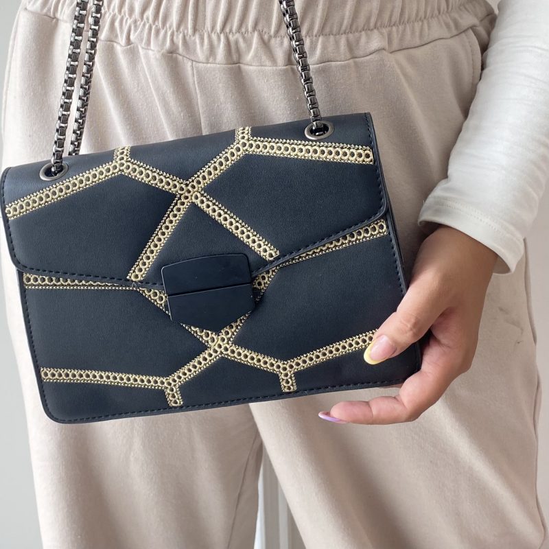 Bolso Beige negro tejidas cadena plomo hebilla 22Cm*14Cm 6906