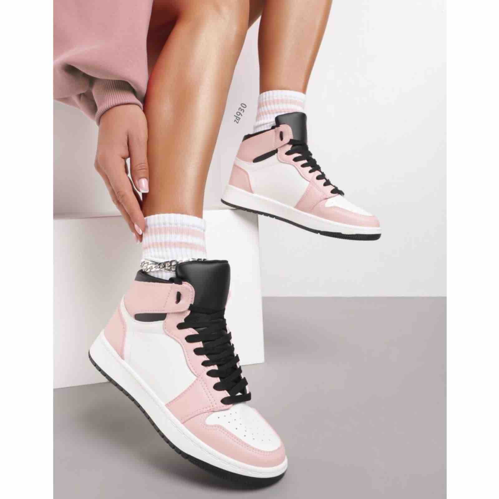 Apelar a ser atractivo Camarada enlace Tenis blancos tipo bota partes rosadas cordones negros C46-1106 – Incanta  Shoes