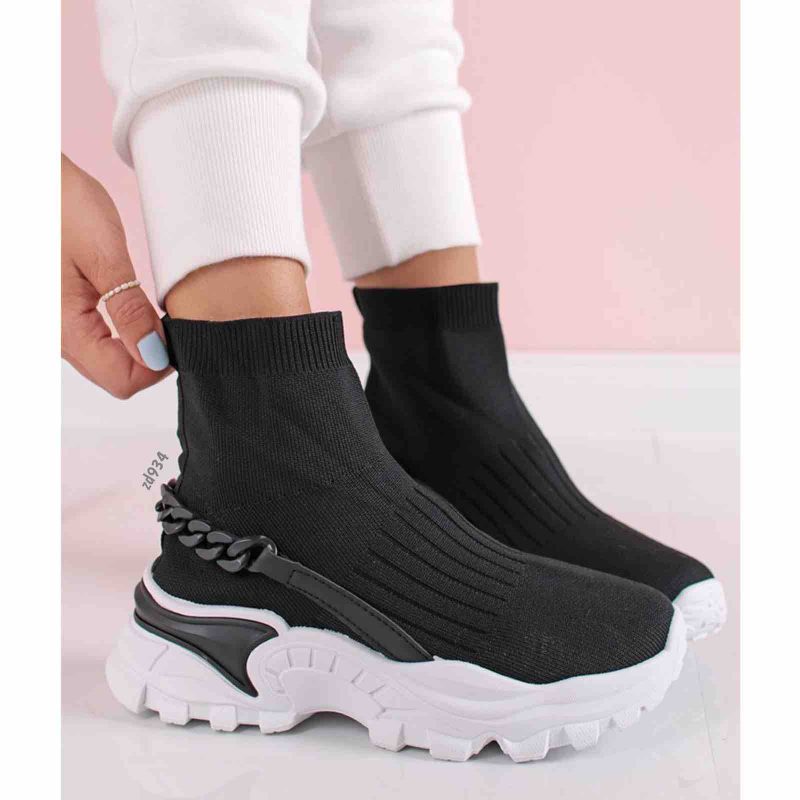 Tenis negros tipo media suela blanca cadena negra C7-PC92