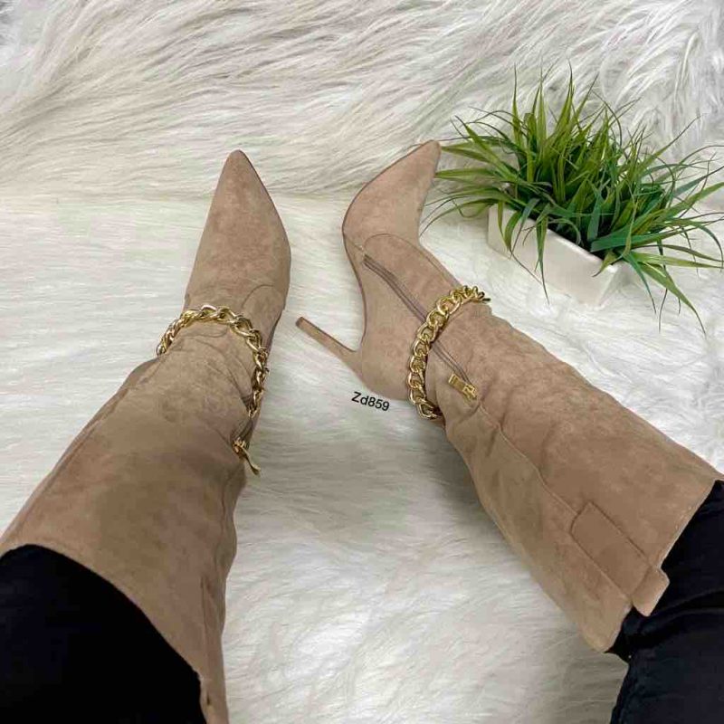 Bota beige caña media gamuza cadena dorada tacón 10cm C4-2640