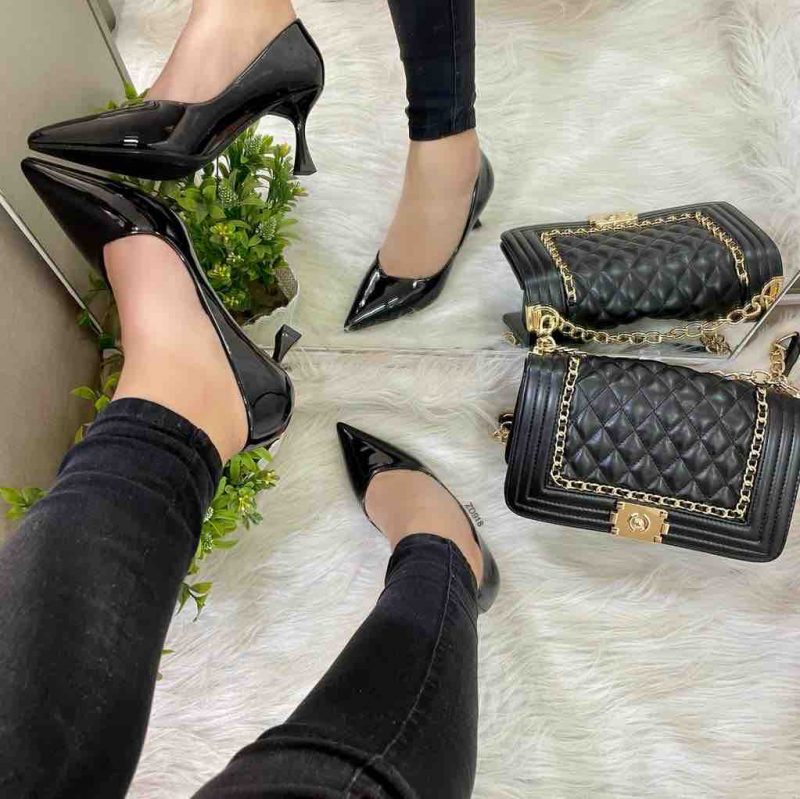 Stilettos negros charol tacón triangular 7cm C23-FJ-182