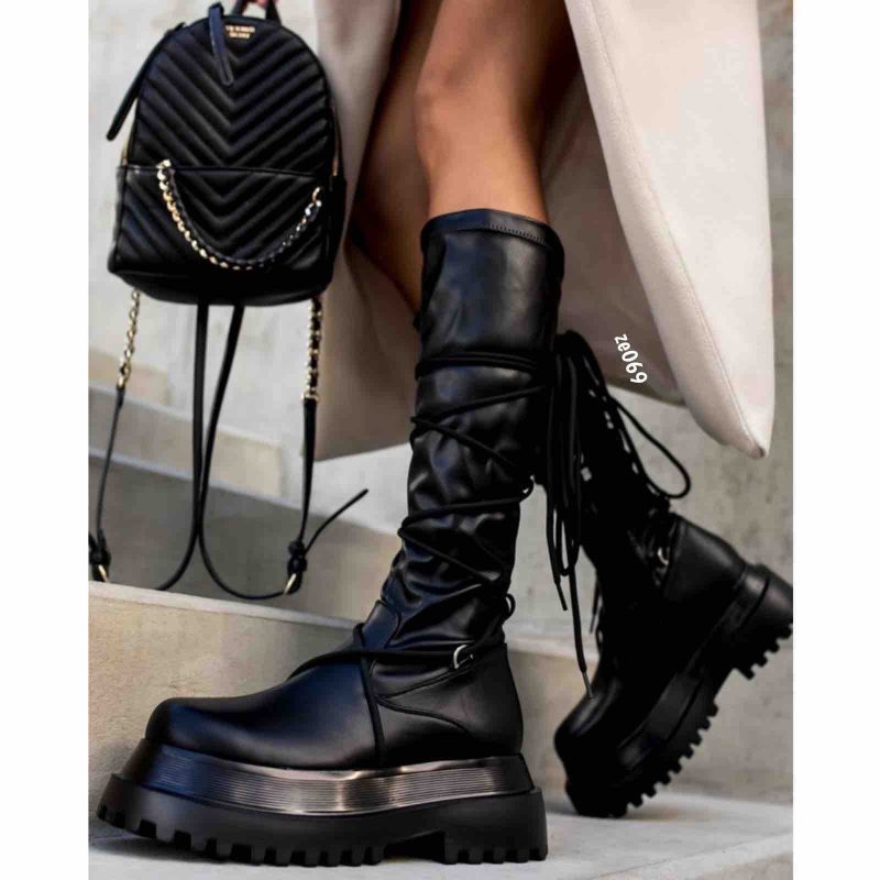 Bota negra caña alta acordonada plataforma 6cm C94-K56