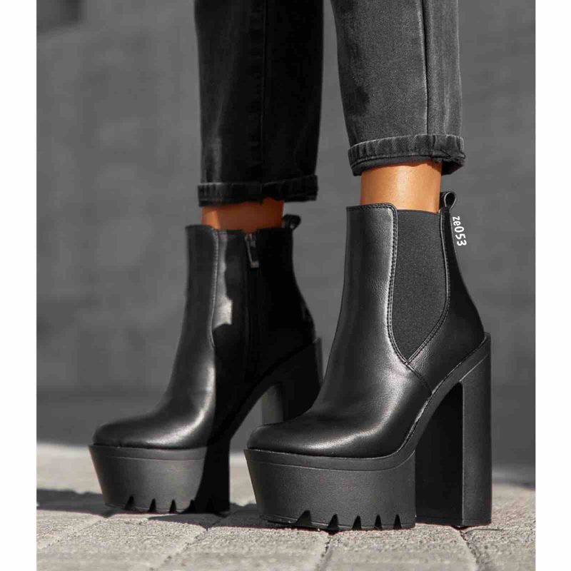 Botín negro resorte lateral tacón 15cm C90-1235