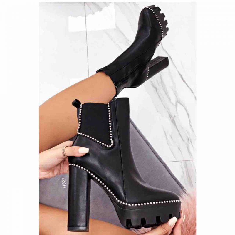 Botín negro resorte lateral taches plateados tacón 12cm C87-2018-16-1
