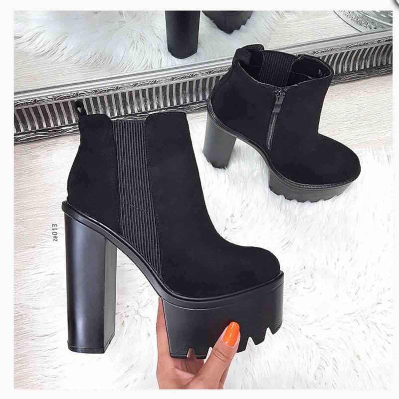 Botín negro gamuza resorte lateral tacón 15cm C77-W811