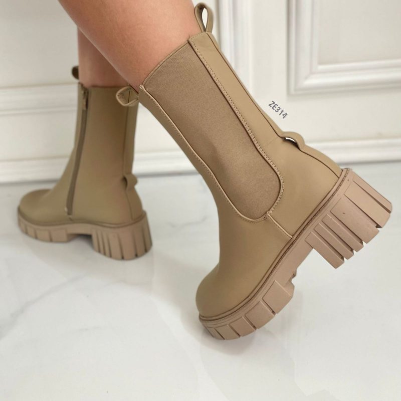 Botin café aplique cadena suela suela 4cm SJ566