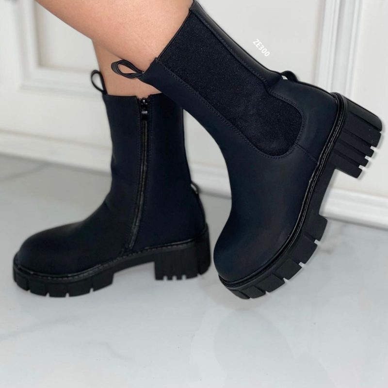 Botin negro correa cadena tacon 5cm SJ566 - Image 2