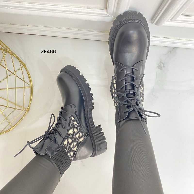Botin negro suela 4Cm 8566