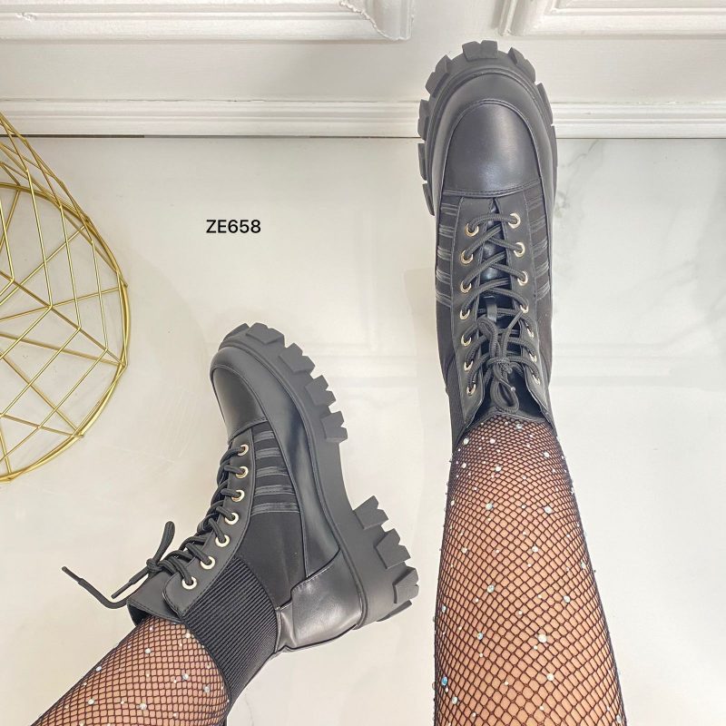 Botin negro suela 4cm  BM527