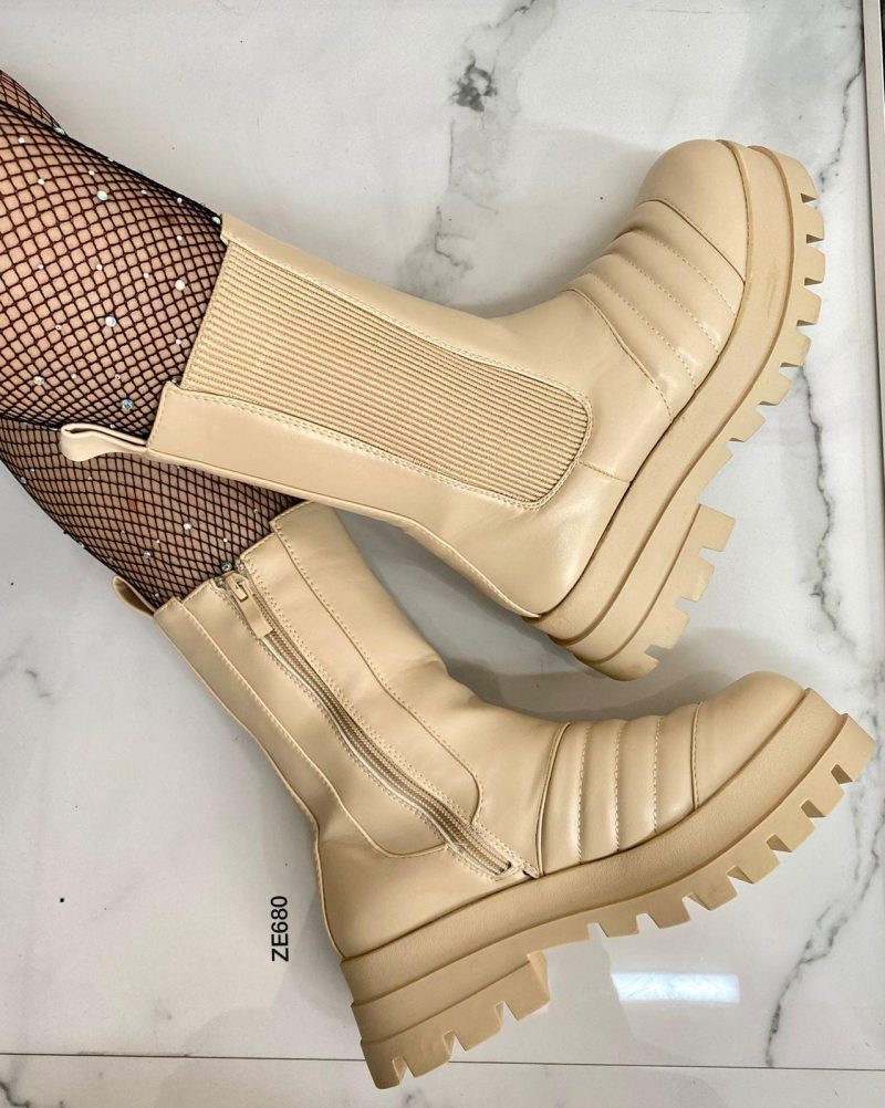Bota beige suela 4cm  CM 6829