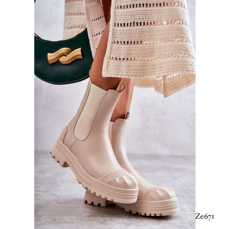 Bota beige suela 4cm  CM9049