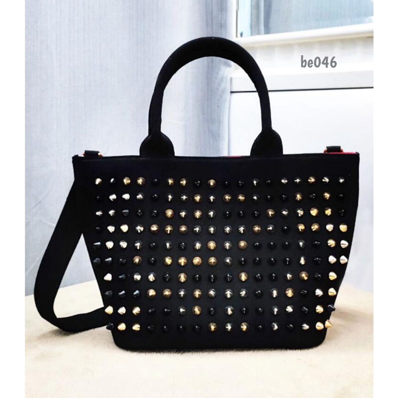 Bolso negro apliques 25Cm*21Cm BOL01-7