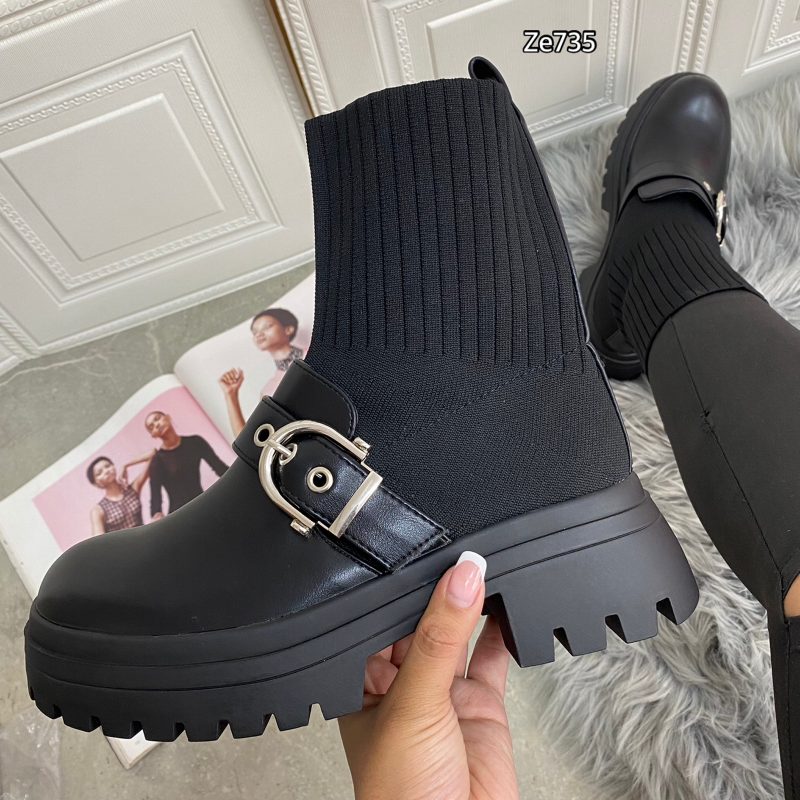 Botin negro suela 4cm  CHC176   C8