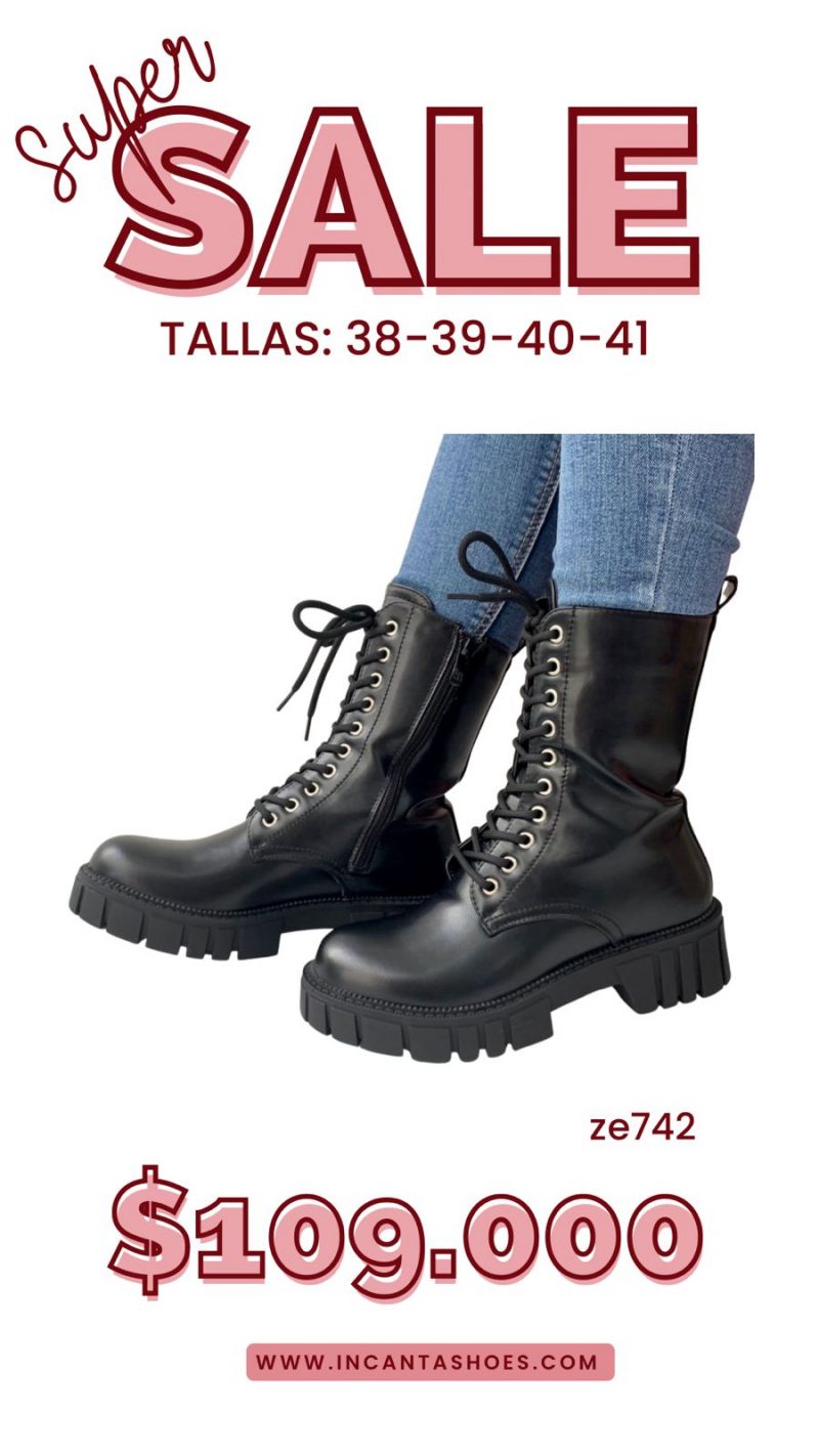 Bota negra suela 4cm  CHC179   C8