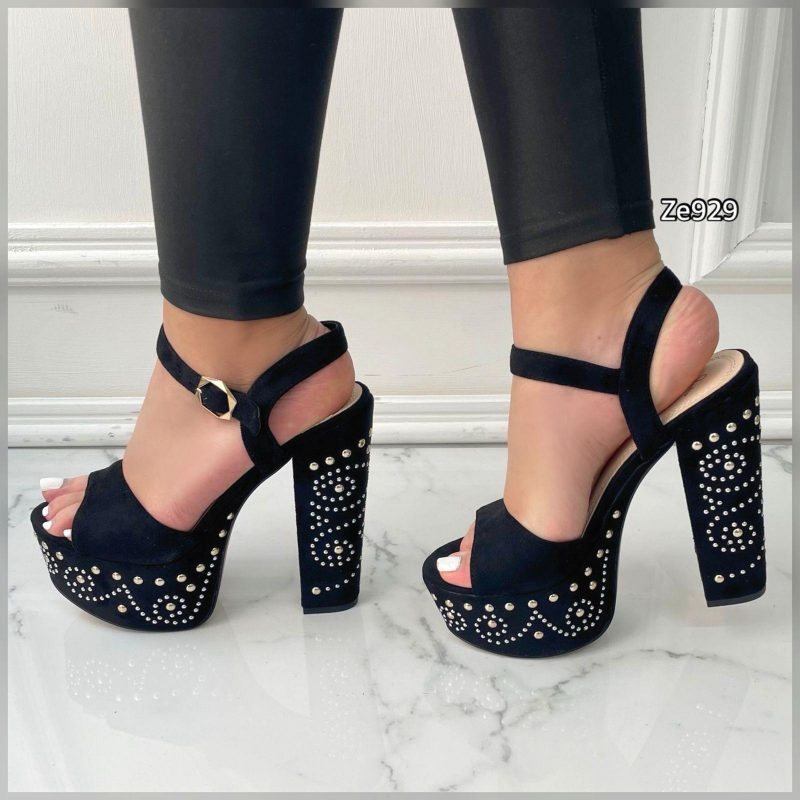 Sandalia negra apliques plateados tacon 14cm  67113  C4