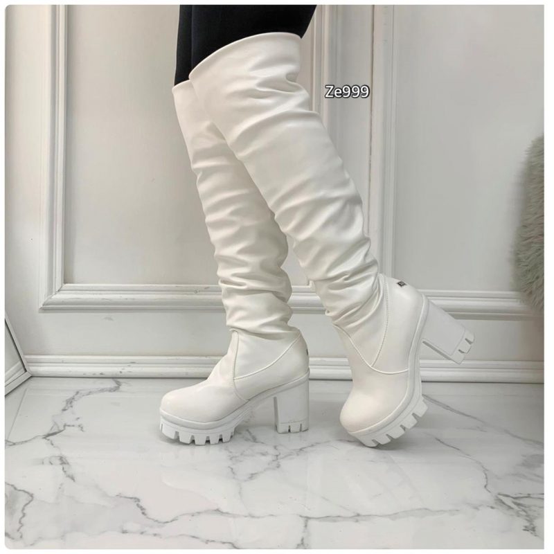 Bota caña alta blanca tacon 9cm    17