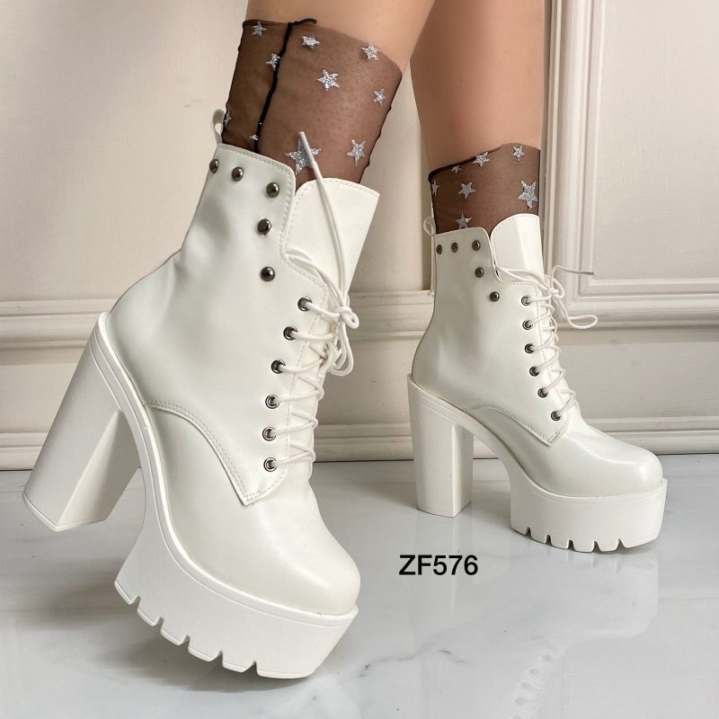 Botin blanco apliques plateados tacon 12cm  169-7   C-3