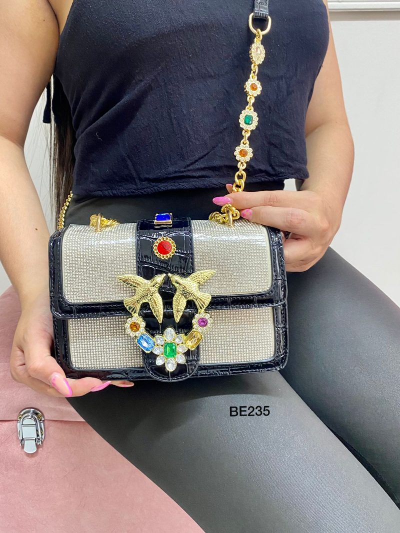Bolso negro apliques piedras brillantes   20cm*  14cm   BAG20  C-B
