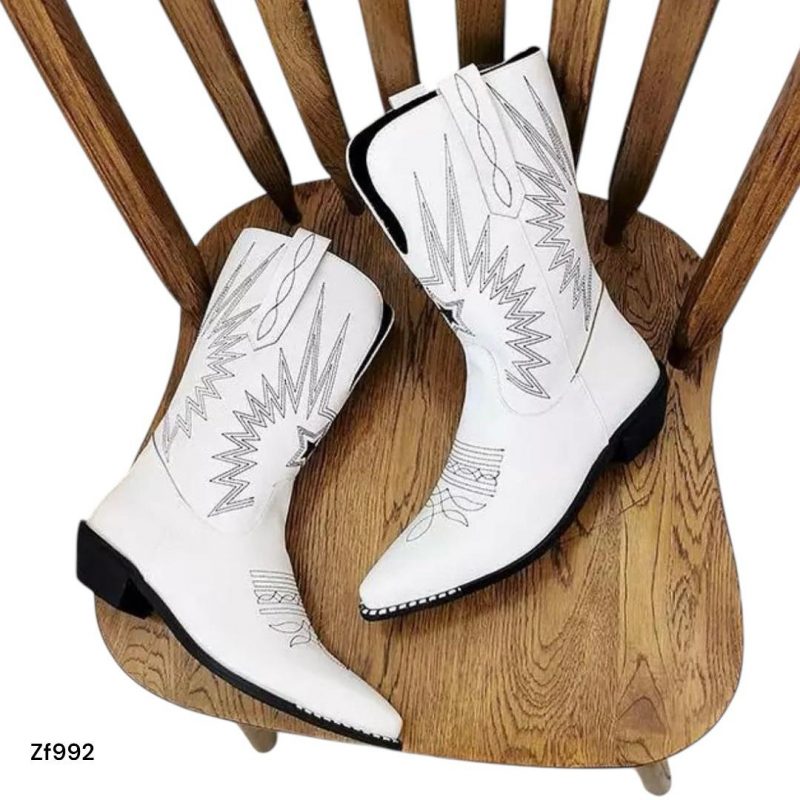 Bota texana blanca detalles negros tacon 3cm  BT23#  C-1 - Image 3