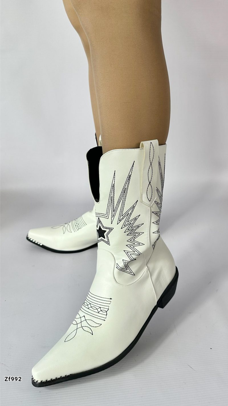 Bota texana blanca detalles negros tacon 3cm  BT23#  C-1 - Image 2