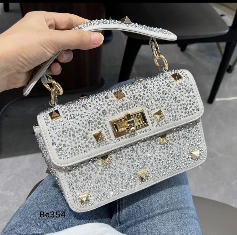 Bolso plateado apliques brillantes detalles cadena dorada  24cm* 16cm  2235  C-B - Image 3