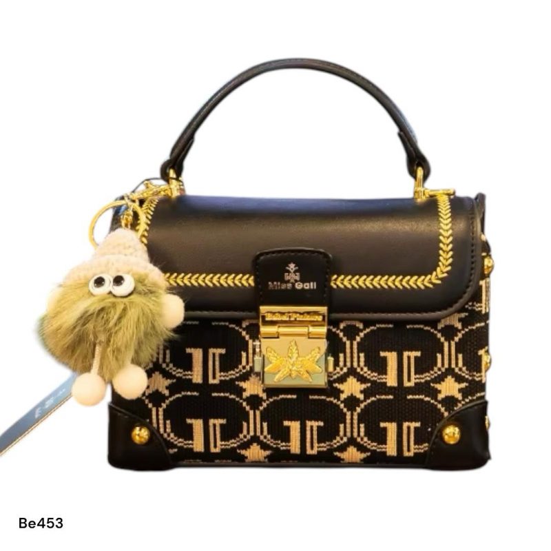 Bolso negro textura beige detalles dorados  19cm* 13cm* 9cm  1430  C-B - Image 2