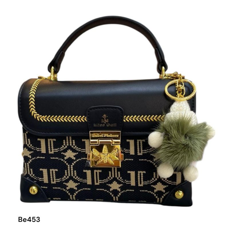 Bolso negro textura beige detalles dorados  19cm* 13cm* 9cm  1430  C-B