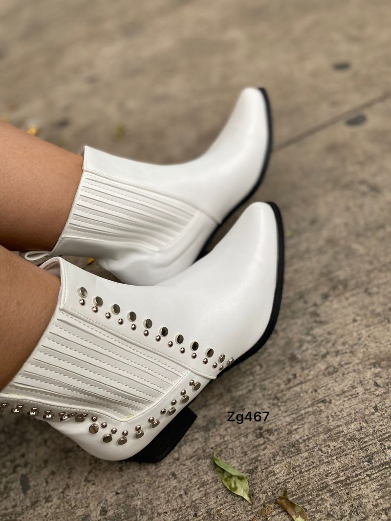 Botin texano blanco apliques plateados tacon 4cm  WC88  C-T