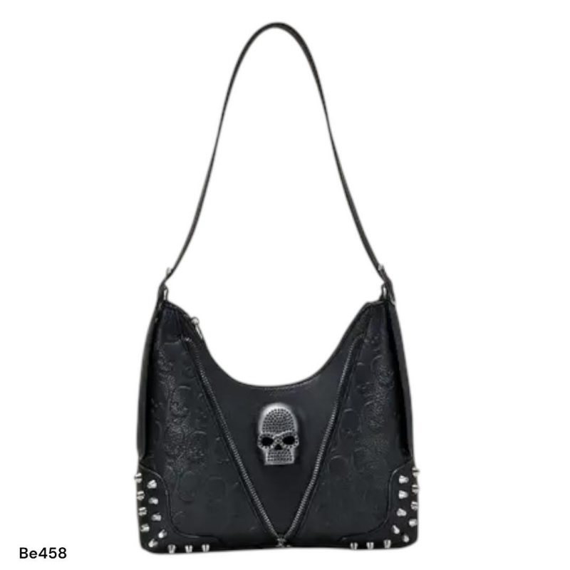 Bolso negro apliques detalles calavera 32cm* 10cm* 26cm   304#  C-B