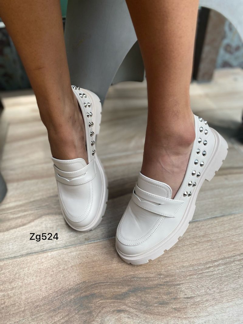 Mocasine beige apliques plateado suela 3cm A77-773  C-95