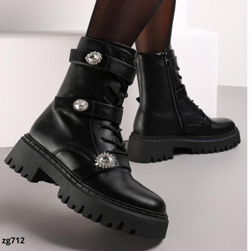 Botin negro detalle piedras brillantes correas suela 5cm  HQ7732 - Image 4