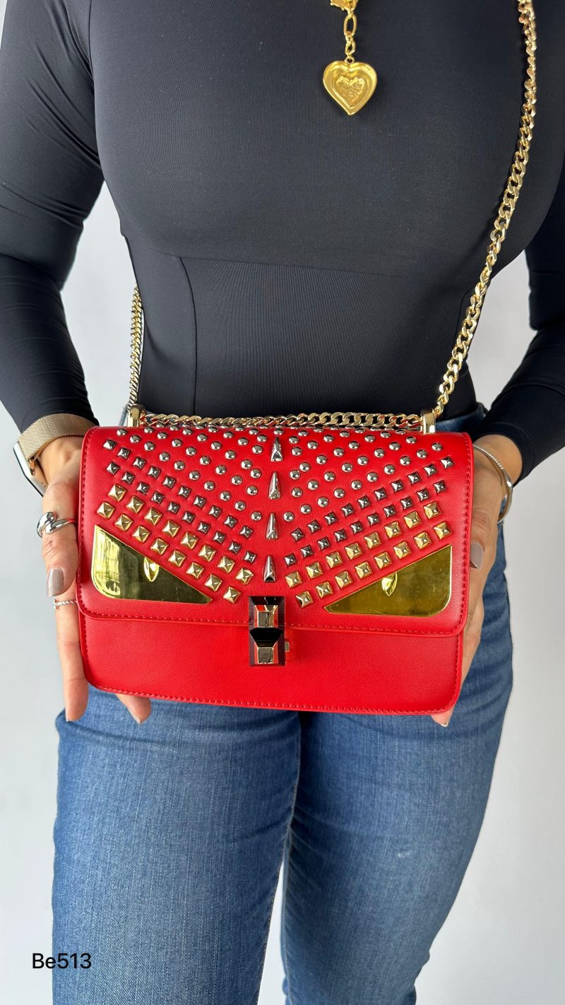 Bolso rojo apliques plateado ojos y cadena dorado  22cm* 9cm* 17cm  C- 23196-1 - Image 5