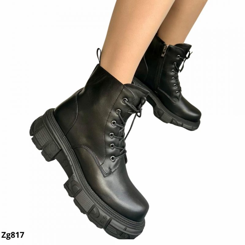 Botin negro cierre lateral suela 5cm  IS14-070