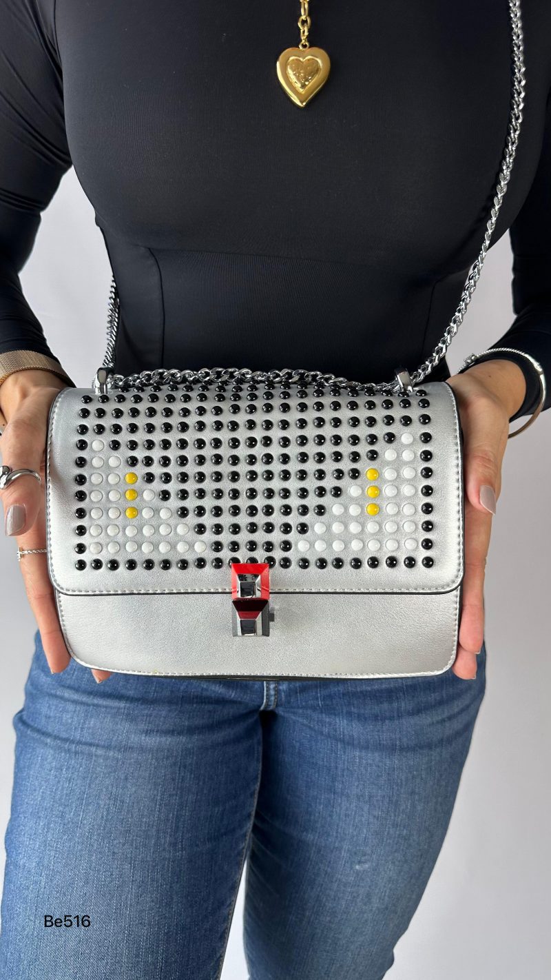 Bolso plateado apliques negro ojos blanco cadena plateado  22cm* 9cm* 17cm   C-23196 - Image 3