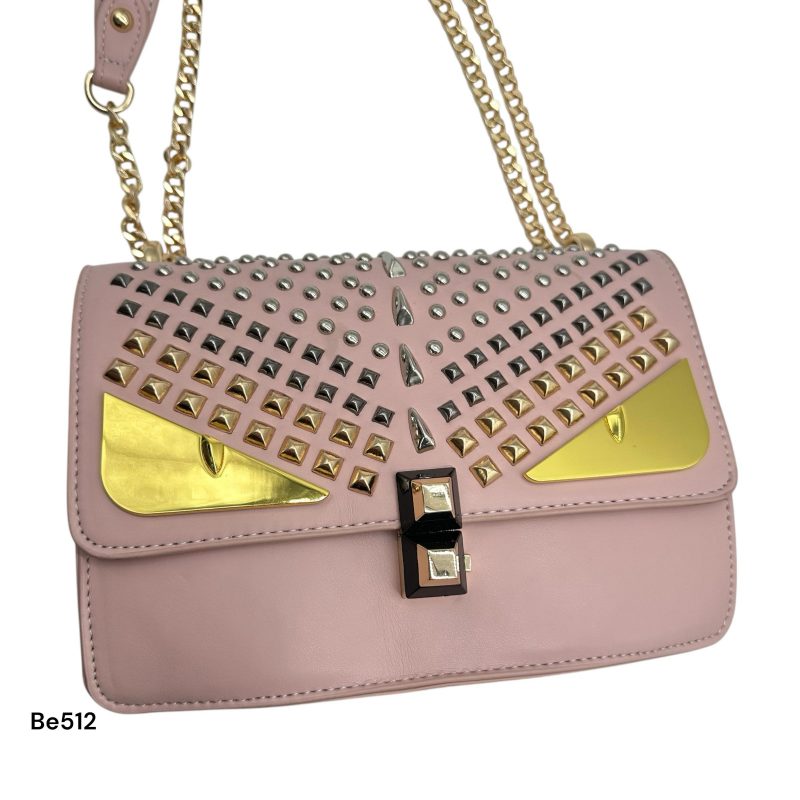 Bolso rosado apliques plateado ojos y cadena dorado  22cm* 9cm* 17cm  C- 23196-1 - Image 5