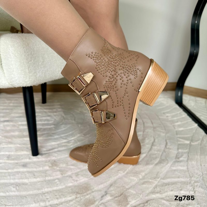 Botin beige correas apliques dorado  tacon 4cm  IS14-026
