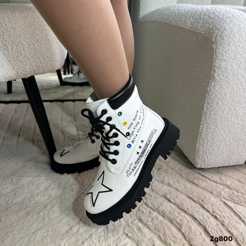 Botin blanco detalle letras negro suela 4cm  IS14-83 - Image 3