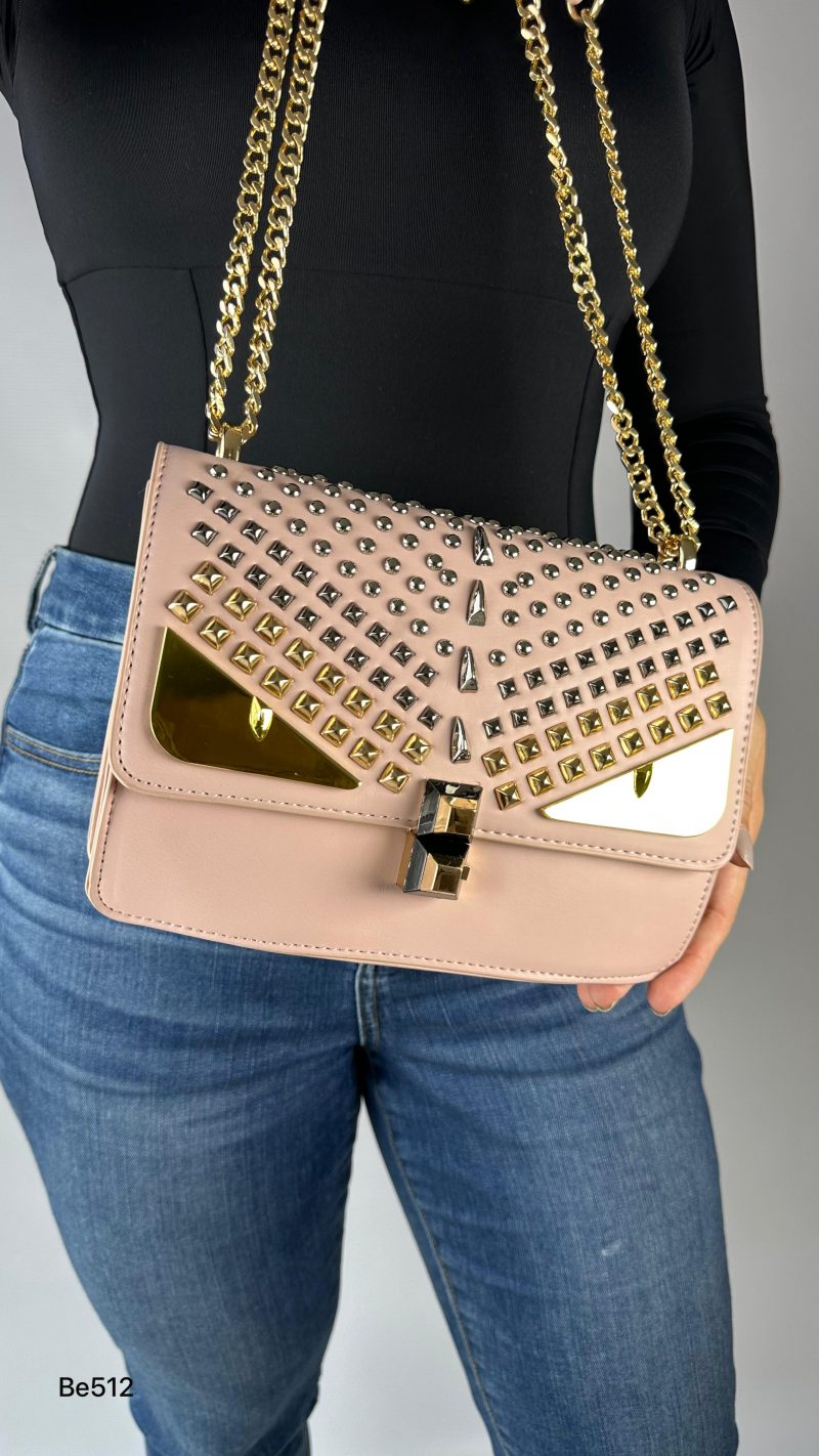 Bolso rosado apliques plateado ojos y cadena dorado  22cm* 9cm* 17cm  C- 23196-1 - Image 6