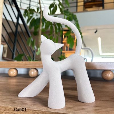 Articulo decorativo gato pequeño gris caminando 18,5cm* 12cm* 20cm