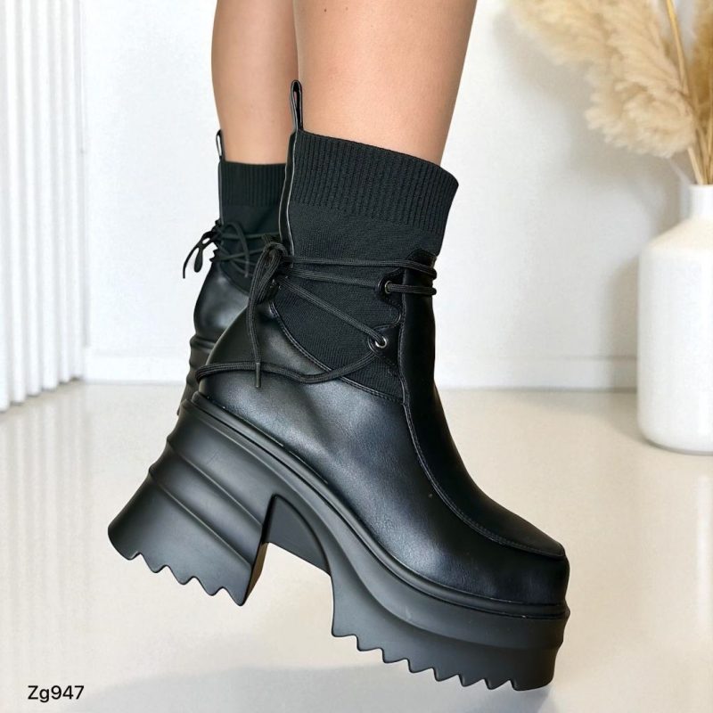 Botin negro resorte plataforma 8cm  255-039